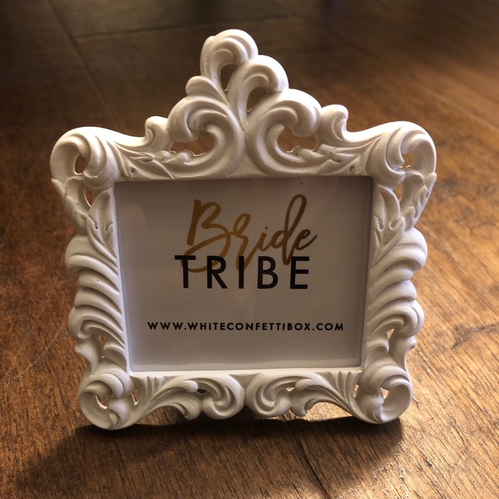 White picture frame